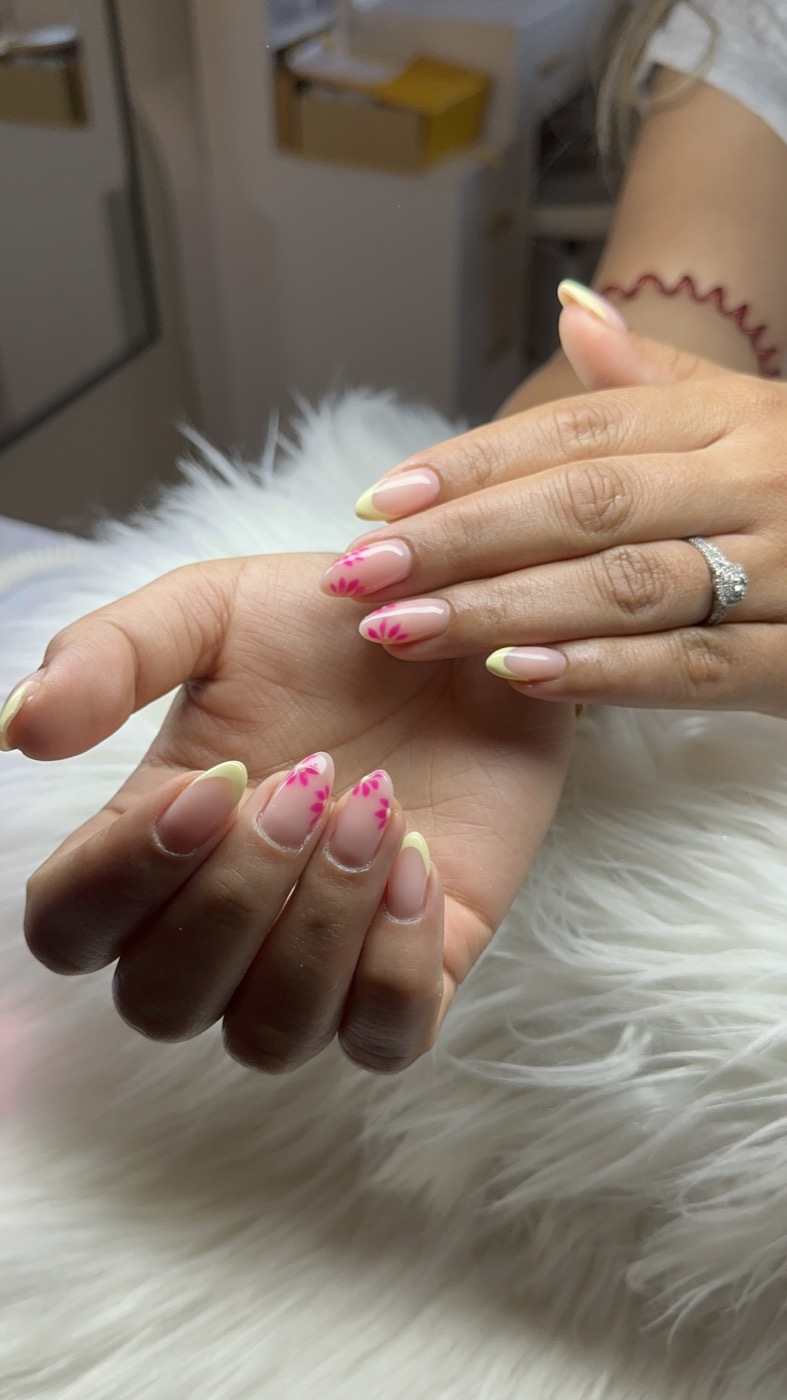 Mani with gems